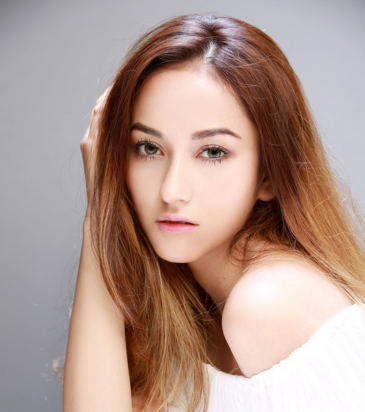 Natural glass skin makeup look