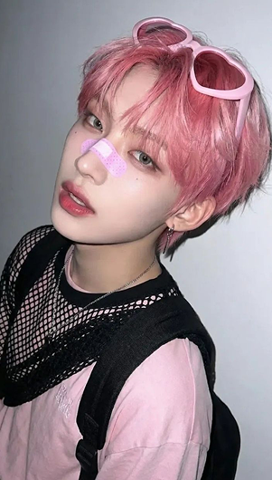 K-Pop idol inspired makeup look 2